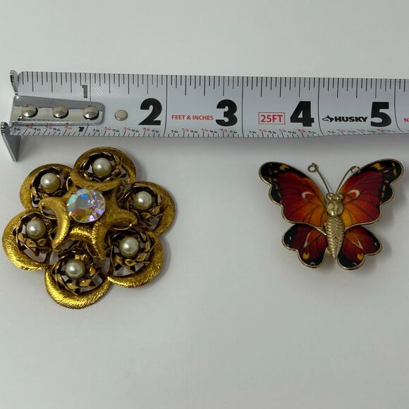 Lot 4 Vintage Brooches Pins Costume Jewelry Rainbow Beetle Butterfly Faux Pearl - Picture 4 of 7